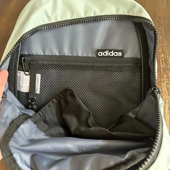 Adidas small backpack - Picture 4 of 12